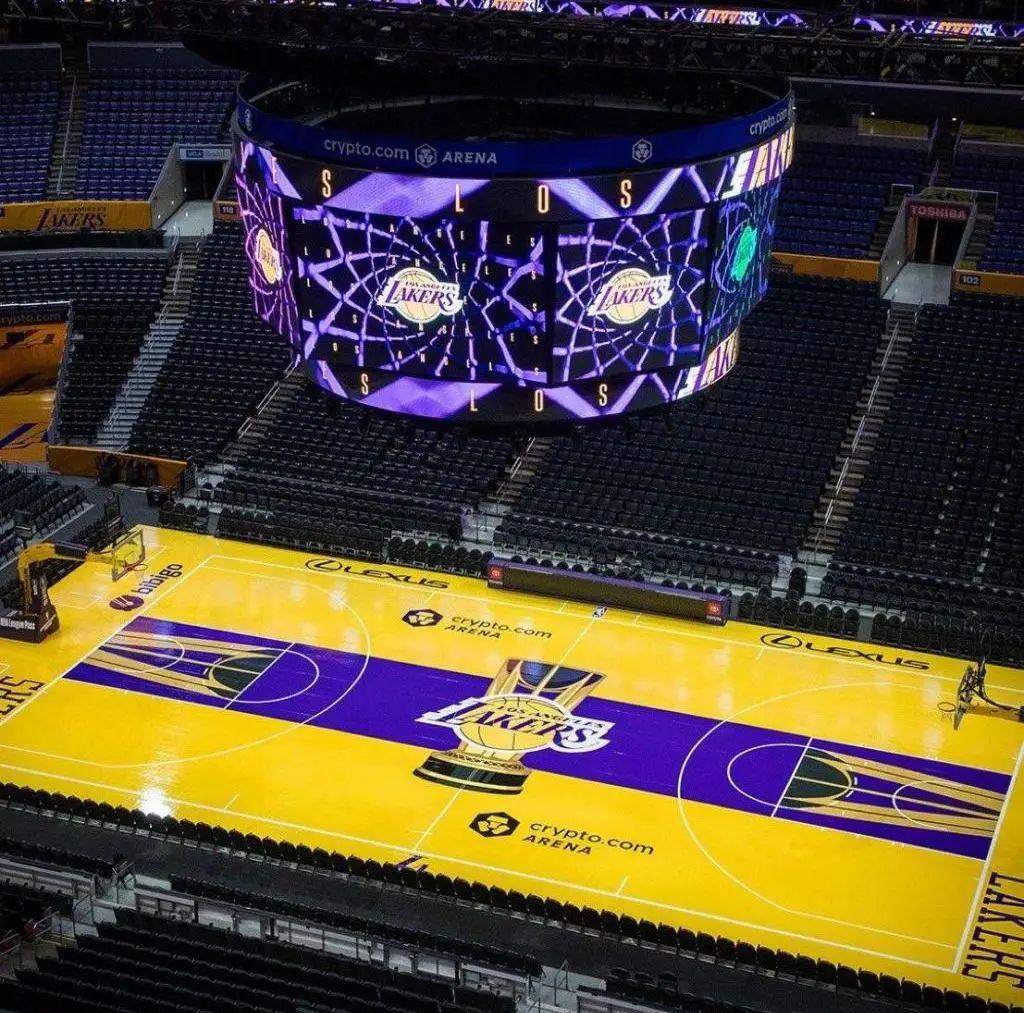 湖人中锋来咯！换老板秒交易！东契奇公开回应！