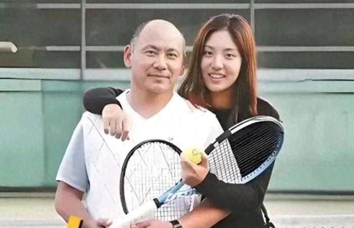 kaiyun.com-心疼！王欣瑜父亲爆料：女儿刚出生就有55厘米，对35种食物过敏