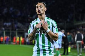 开云APP-西媒:贝蒂斯对安东尼回归保持乐观,并为其预留非欧名额