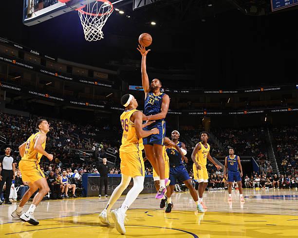 进攻端作用非常突出！骑士新星的哥哥能留从勇士得到一份合同吗？