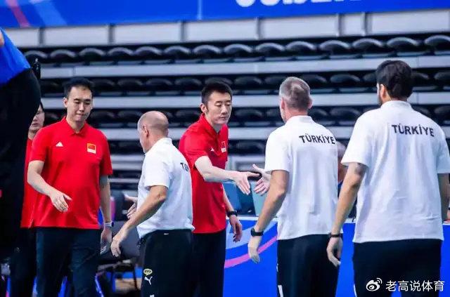 开云下载-袁志用人大失误，中国女排输土耳其无缘世锦赛四强，第4局仅得9分