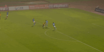 开云官网-足协杯半场：夏达龙双响、杜加利奇失良机，广州豹暂2-0深圳