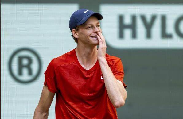 开云下载-首登世界第一后首站即夺冠 辛纳成温网最大热门？