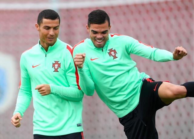 kaiyun.com-葡萄牙名单解析：C罗不愁主力，新硬核在中场