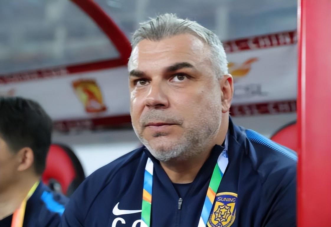 开云官网-韩鹏和宿茂臻首次搭档合作，为何就能迅速有默契配合，引发热议