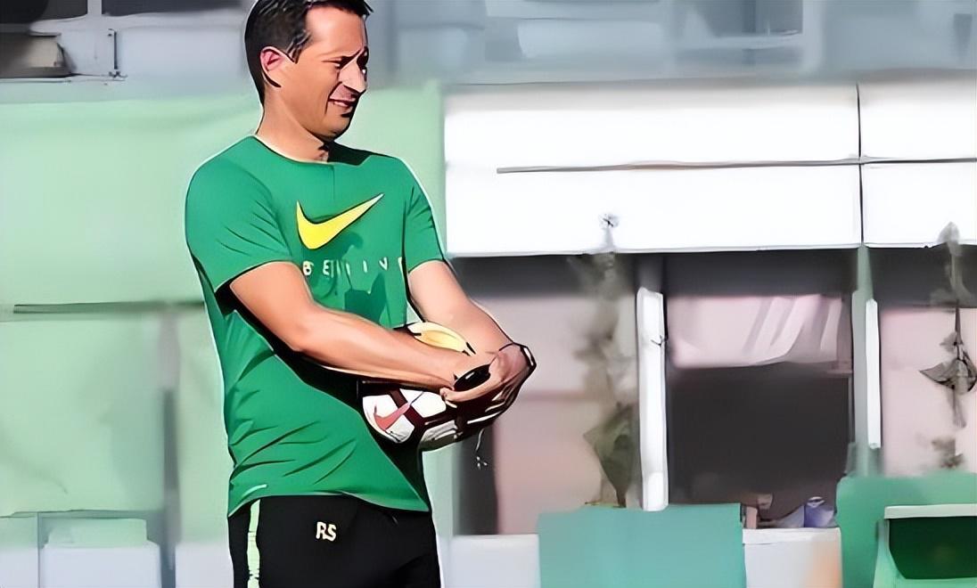 开云官网-韩鹏和宿茂臻首次搭档合作，为何就能迅速有默契配合，引发热议