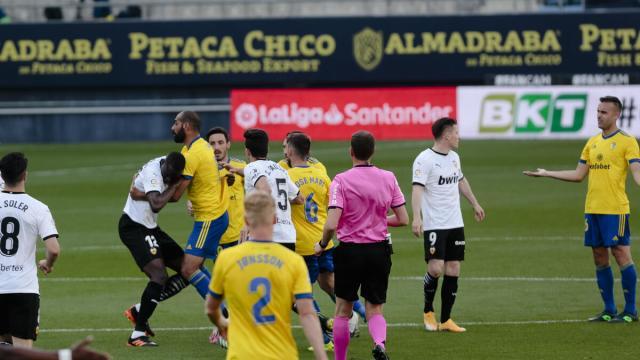 开云下载-迪亚哈比-卡拉事件梳理：西足坛绝不容忍种族主义