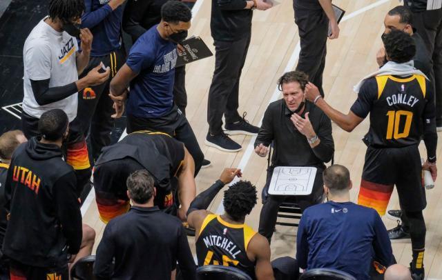 1614240431614072905.jpg 卫冕冠军面前彰显统治力 爵士也要复刻草根传奇?